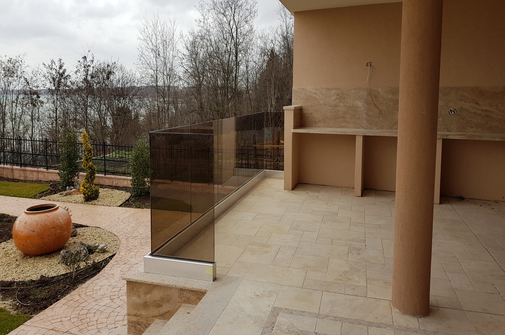 Stainless steel and glass railings and aluminium railings