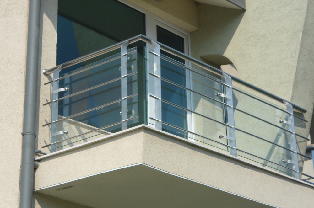 Stainless steel and glass railings and aluminium railings